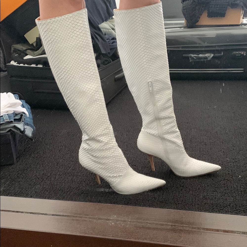 White Textured Knee-High Boots - Picture 3 of 15